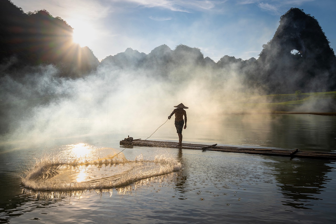 services-03 fishing, vietnam, fisherman, province, cao bang, lifestyle, daylight, life, nature, sky, water, mist, fog, sunlight
